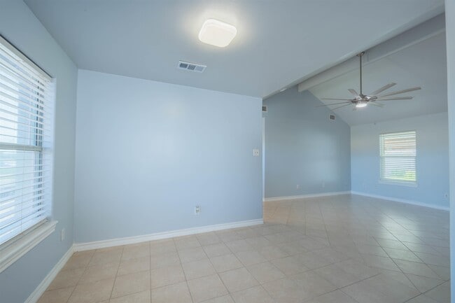 Building Photo - 5617 St Luke Blvd