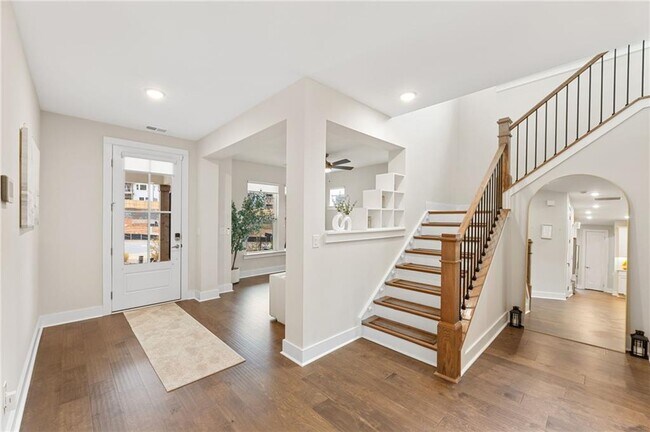 Building Photo - 4815 Briscoe Dr