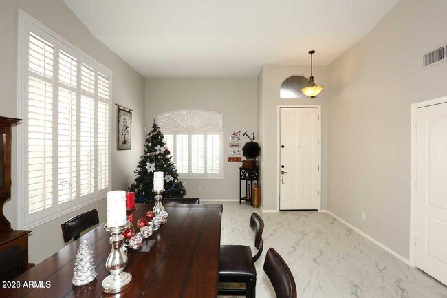 Building Photo - 15626 N 13th Ave