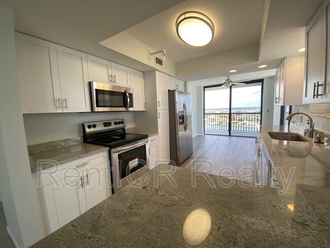 Building Photo - 1660 Gulf Blvd