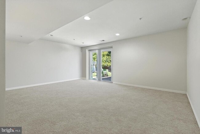 Building Photo - 8518 Cedar Chase Dr