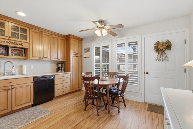 Building Photo - 5957 S Sultan Cir