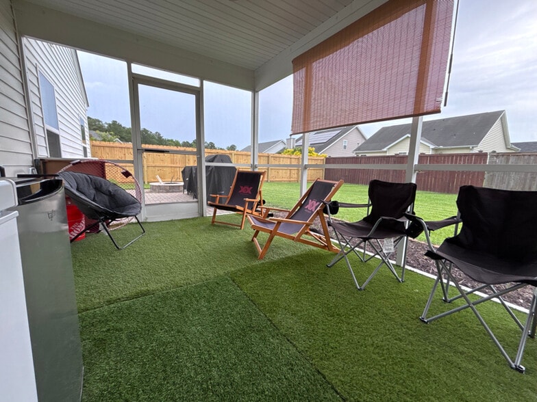 Building Photo - 412 Vinicio Dr