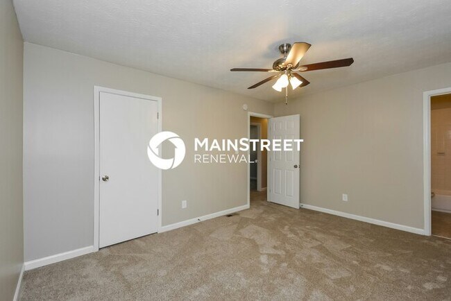 Building Photo - 4 Bedroom Pet-Friendly Home in Lithonia, G...