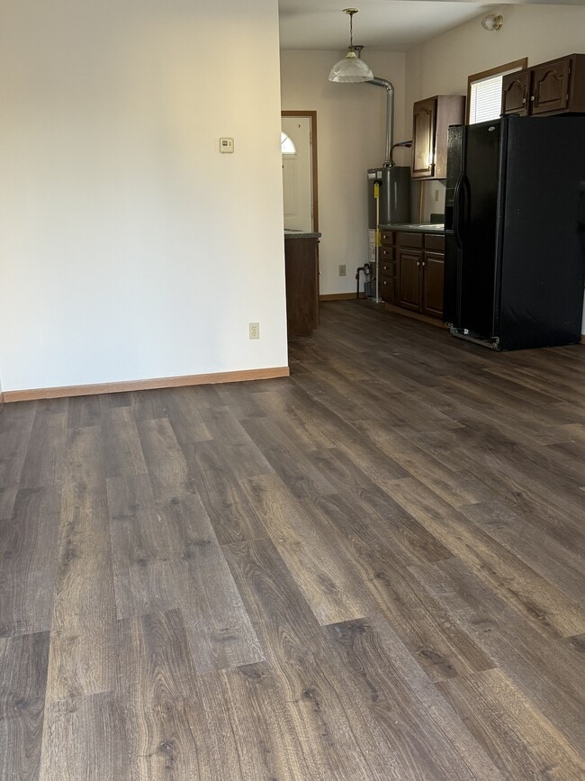 Building Photo - 310 N Goethe Ave