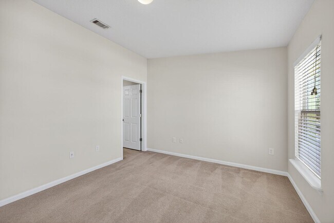 Building Photo - 13792 Herons Landing Way