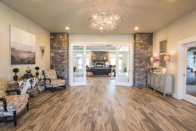 Building Photo - The Madison Courtyard