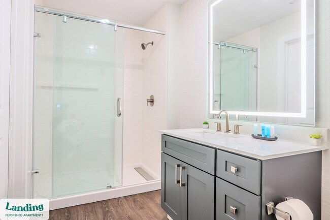 Building Photo - 210 E Green St