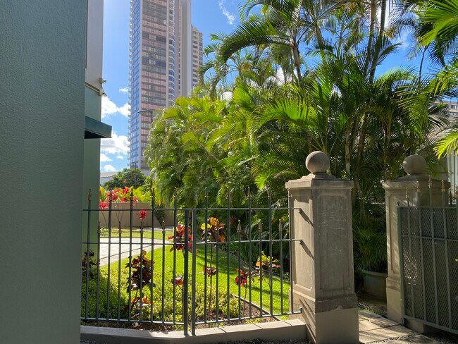 Garden - 1080 S Beretania St
