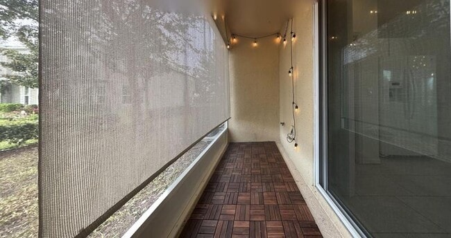 Building Photo - 7031 White Treetop Pl