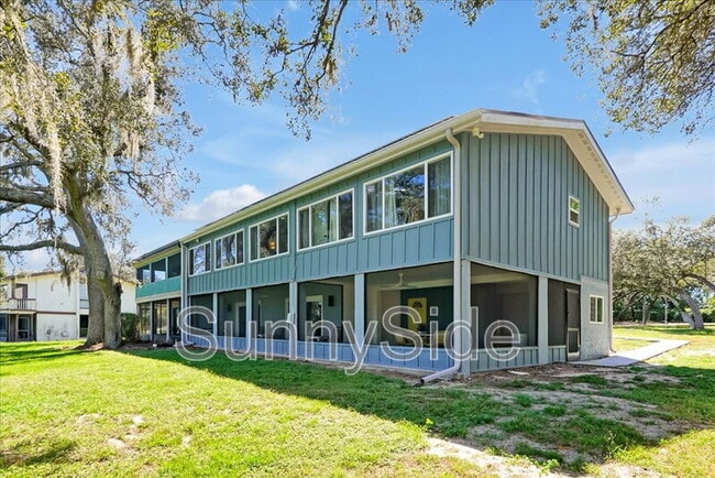 Building Photo - 42 Nottingham Way