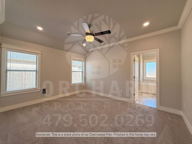Building Photo - Siloam Springs- Single-Family Home- Stunning Cherrywood Plan