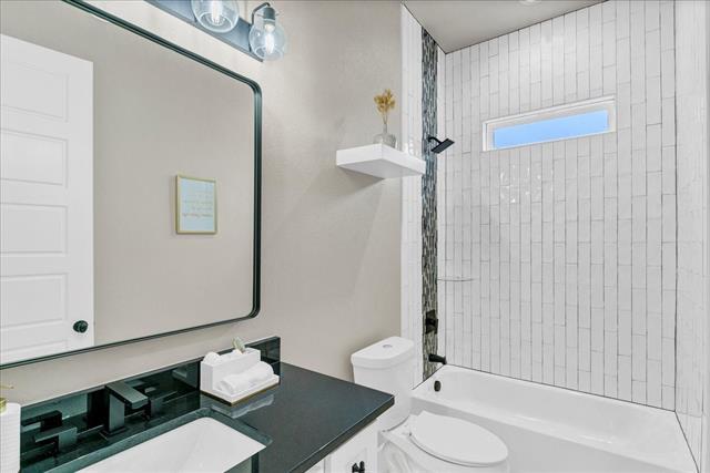 Building Photo - 500 Highview Ct