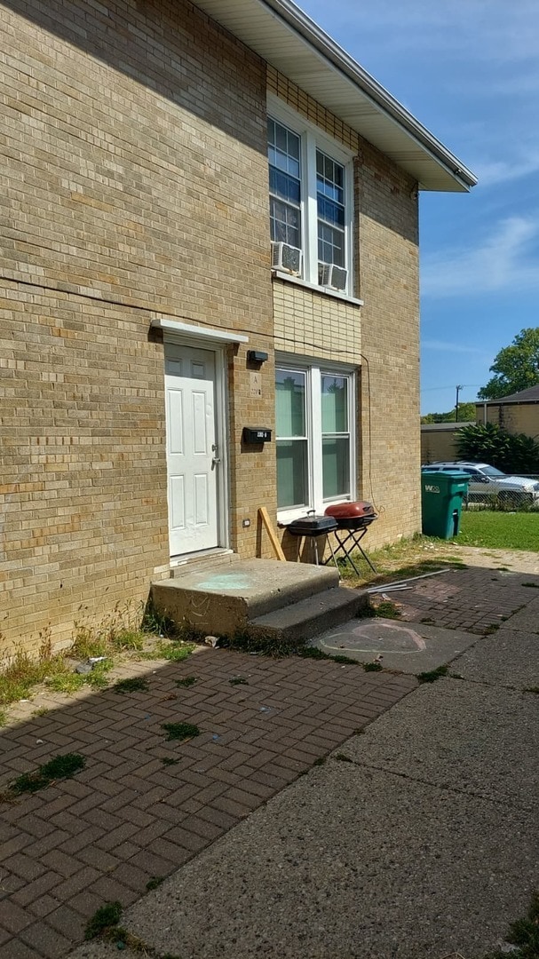 Building Photo - 2200 Hebron Ave