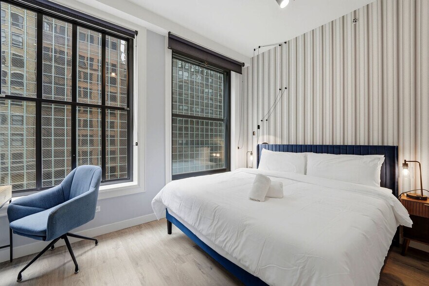 Building Photo - 417 S Dearborn St