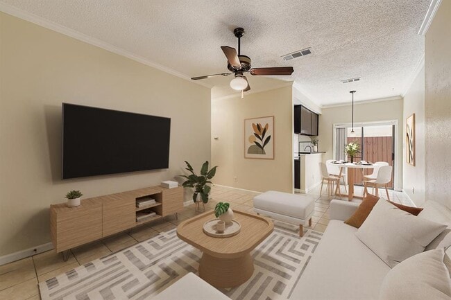 Building Photo - 708 Graham Pl