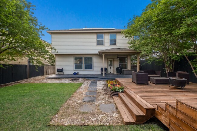 Building Photo - Gated Community Home with Hot Tub