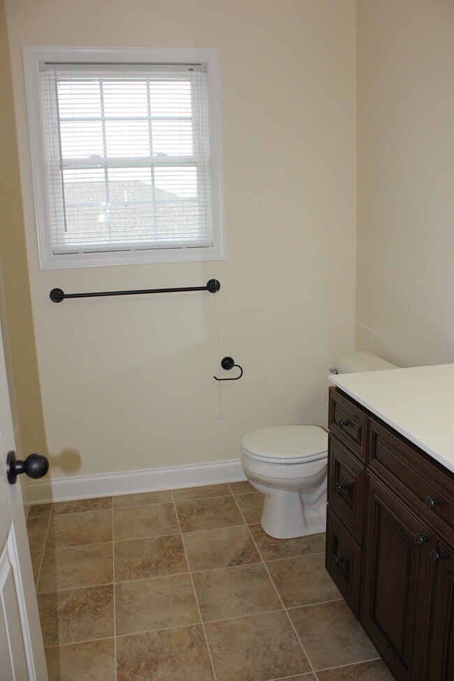 Building Photo - Duplex in Turner Ashby School District