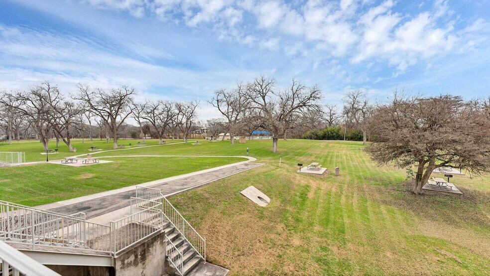 Building Photo - 730 E Mather St