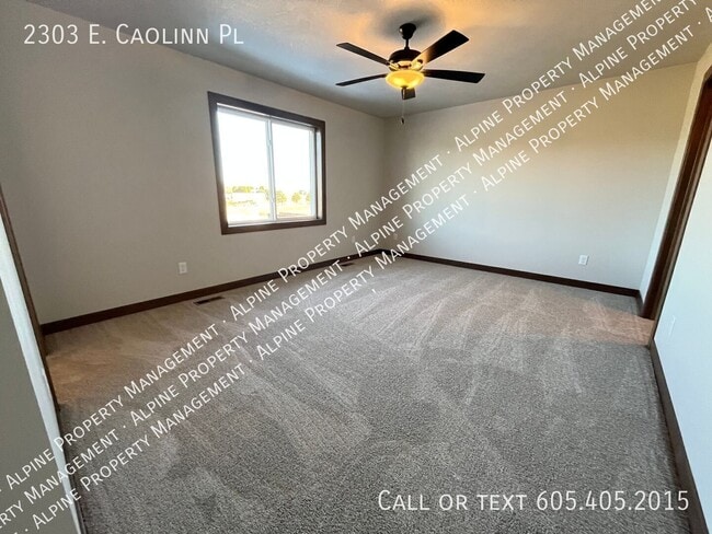 Building Photo - 2303 Caolinn Pl