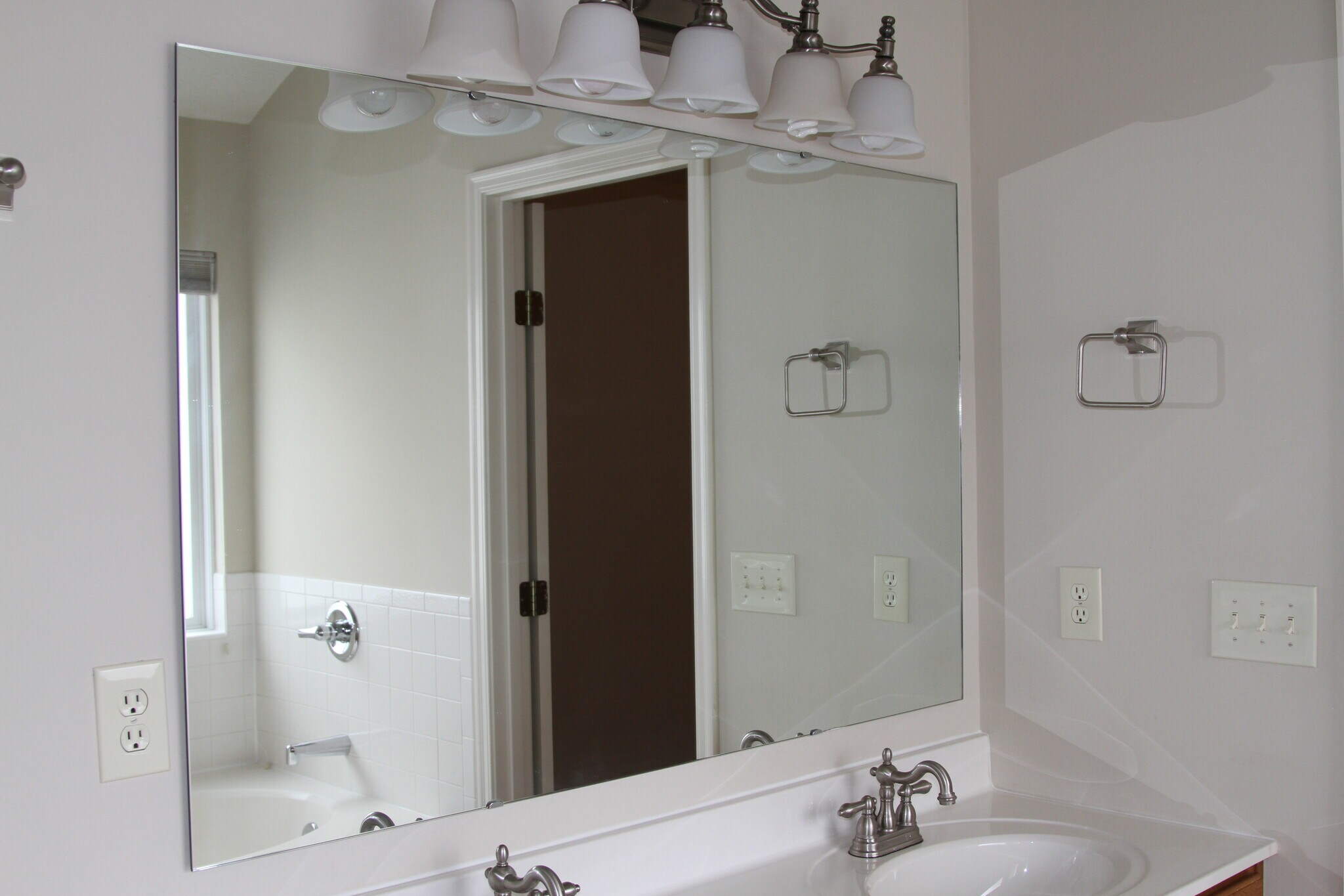 master bath - 9168 Belvedere Ct