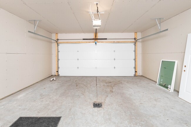 Building Photo - 6710 68th St S