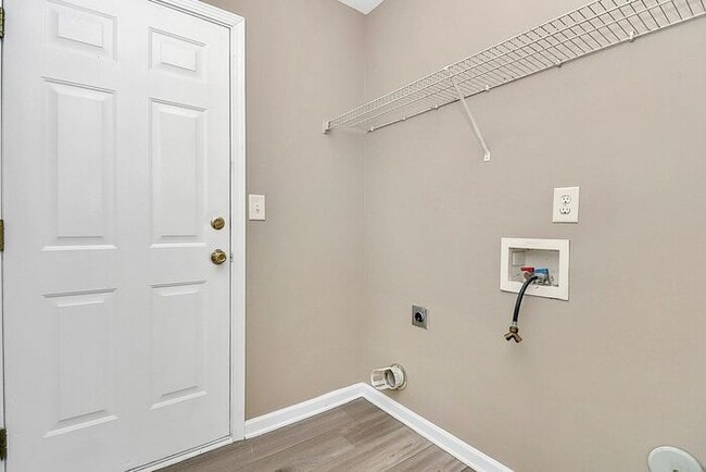 Building Photo - 4BD/2.5BA Home in Wallace Creek