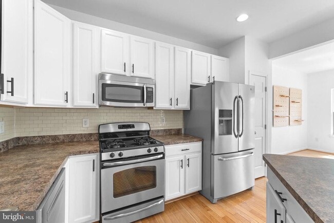 Building Photo - 7258 Mockingbird Cir