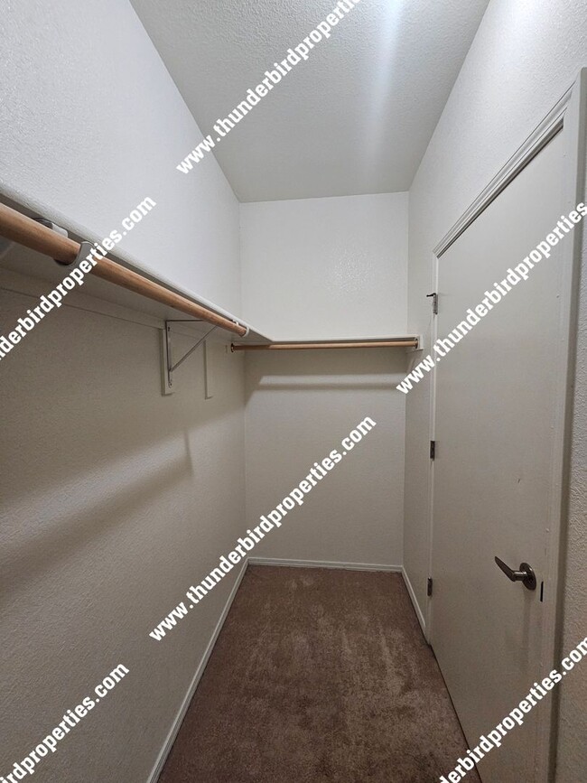 Building Photo - MOVE IN SPECIAL $200 OFF FIRST MONTH'S REN...