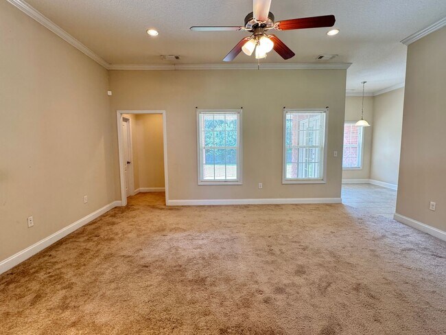 Building Photo - COMING LATE FEBRUARY 2026! (Pet Friendly)