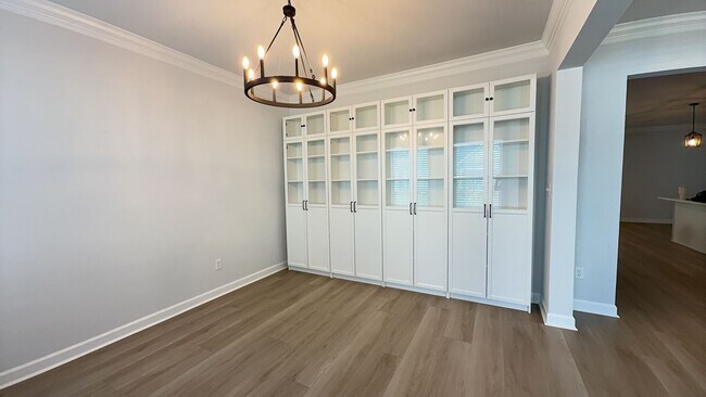 Building Photo - 2218 Sanibel Ln