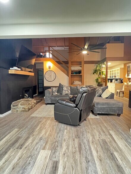 Living Room - 214 E Cleburn St