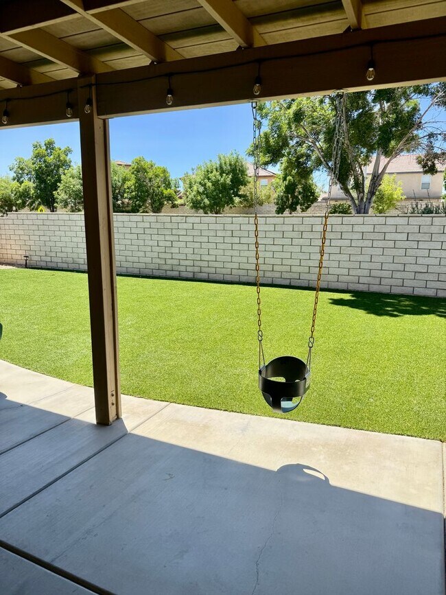 Building Photo - UPGRADED VICTORVILLE HOME