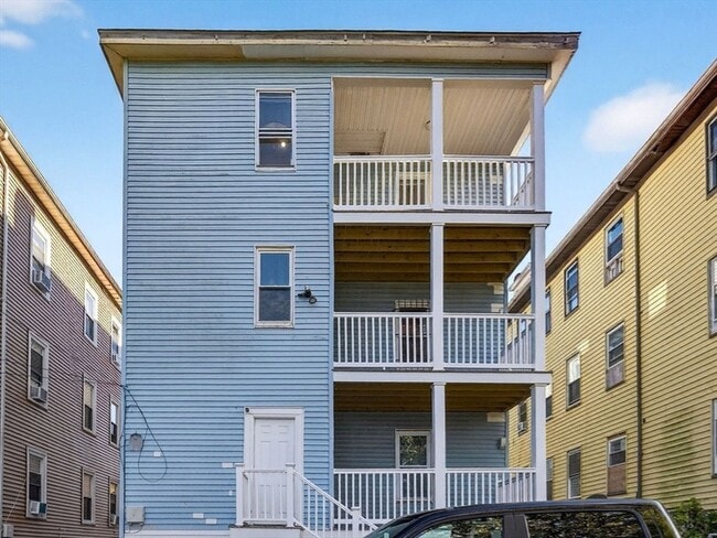 Building Photo - 53 Armandine St