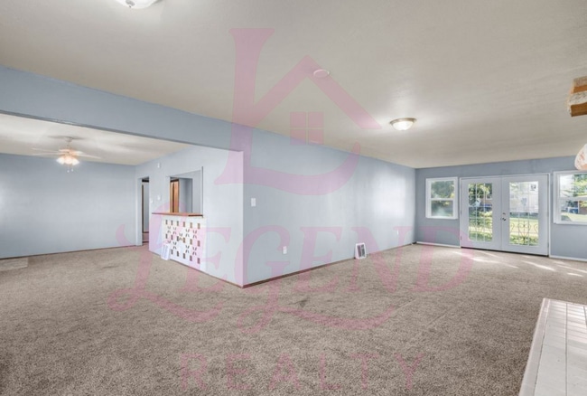 Building Photo - Spacious St. Ann Home with Large Detached ...