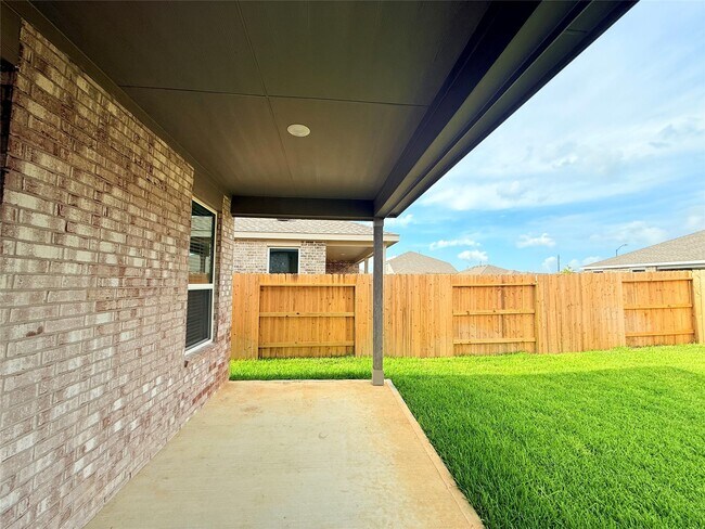 Building Photo - 16538 Mesquite Fld Dr