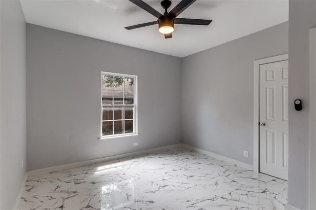Building Photo - 729 S Waverly Dr