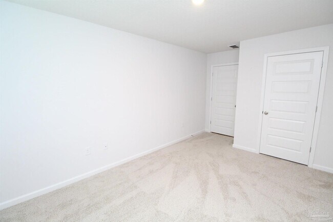 Building Photo - 7818 Lakeside Oaks Dr