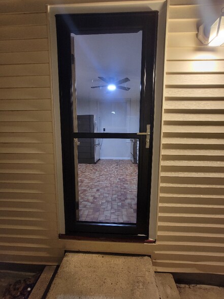 Building Photo - 312 Otter St