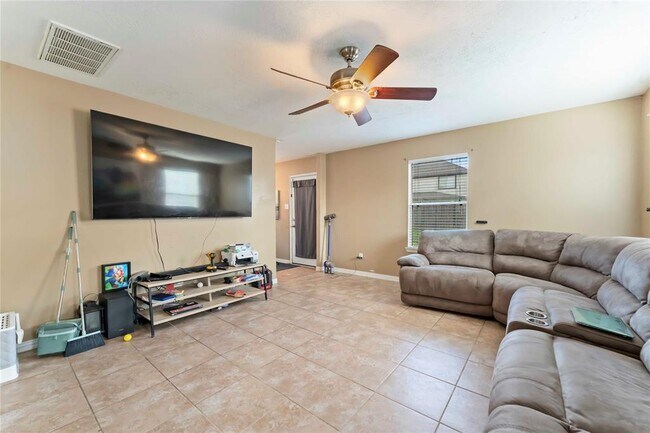 Building Photo - 4439 Plumeria Ave