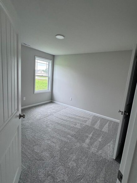 Building Photo - 19 Shiloh Dr
