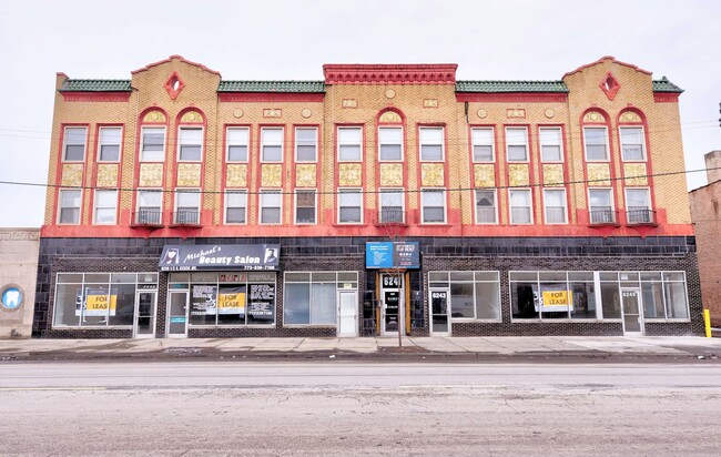 Building Photo - 6237-45 Kedzie