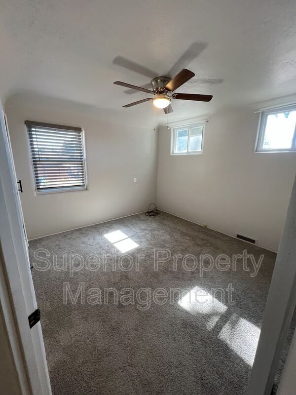 Building Photo - 222 Main St