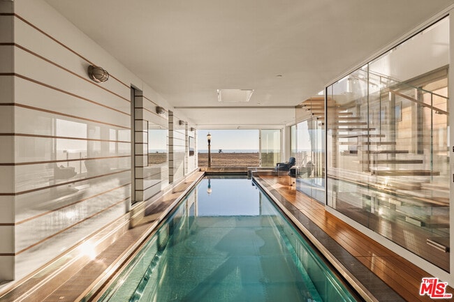 Building Photo - 1267 Palisades Beach Rd