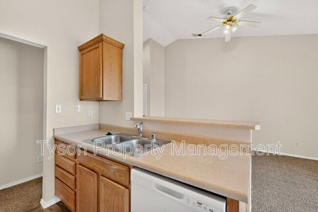 Building Photo - 4209 Ridgeway Ct