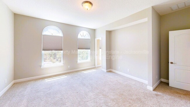 Building Photo - 4298 Ellipse Dr