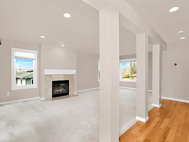 Building Photo - 1856 S Brandon Pl