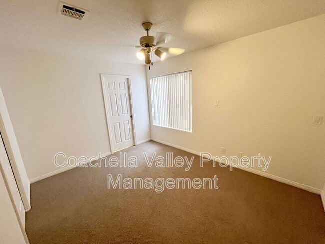 Building Photo - 78855 Aurora Way