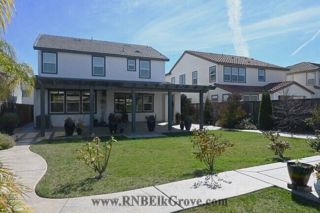 Building Photo - 10060 Carinata Dr