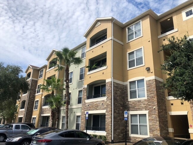 Building Photo - 2/2 Condo in the Gated Community of Villa ...